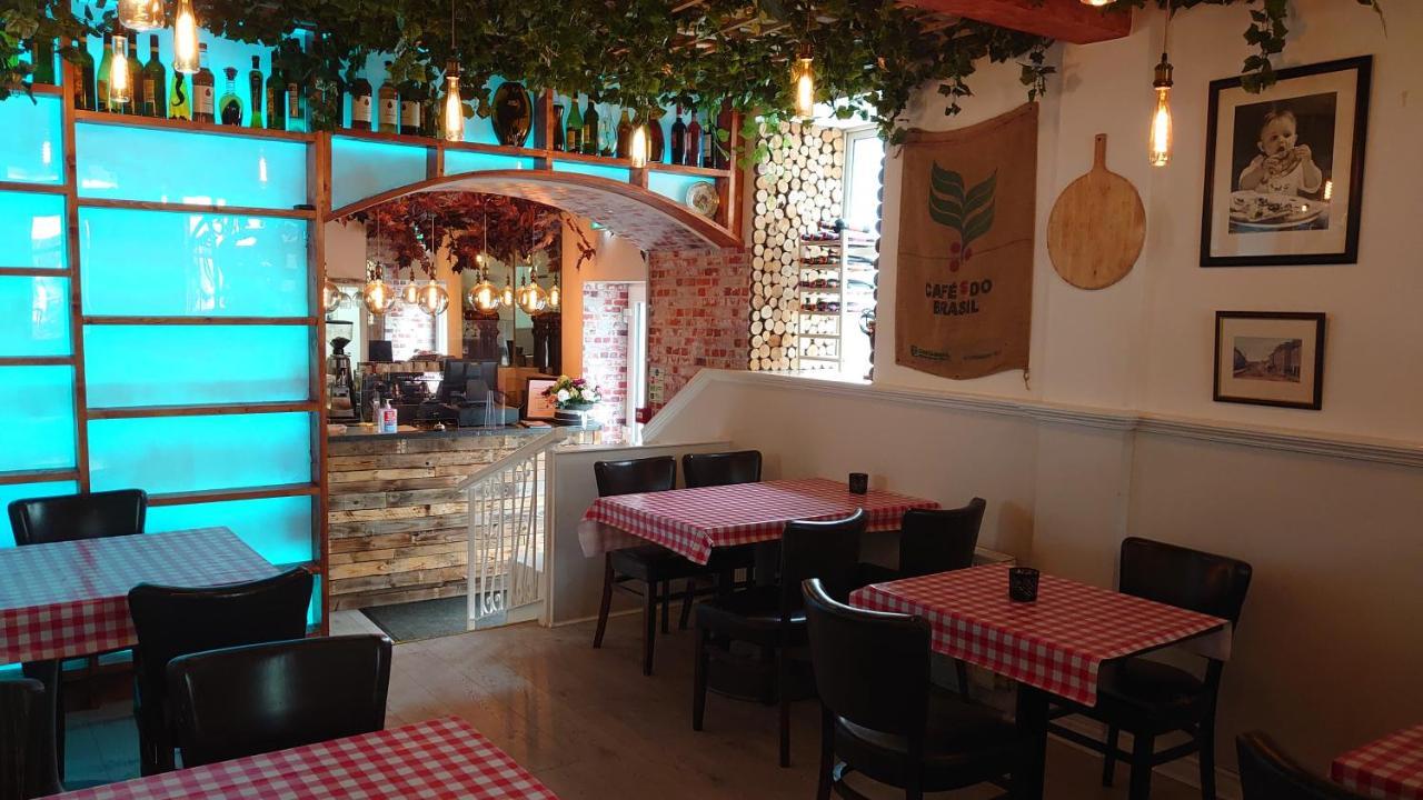 Town Clock Guesthouse Donegal Town Ngoại thất bức ảnh